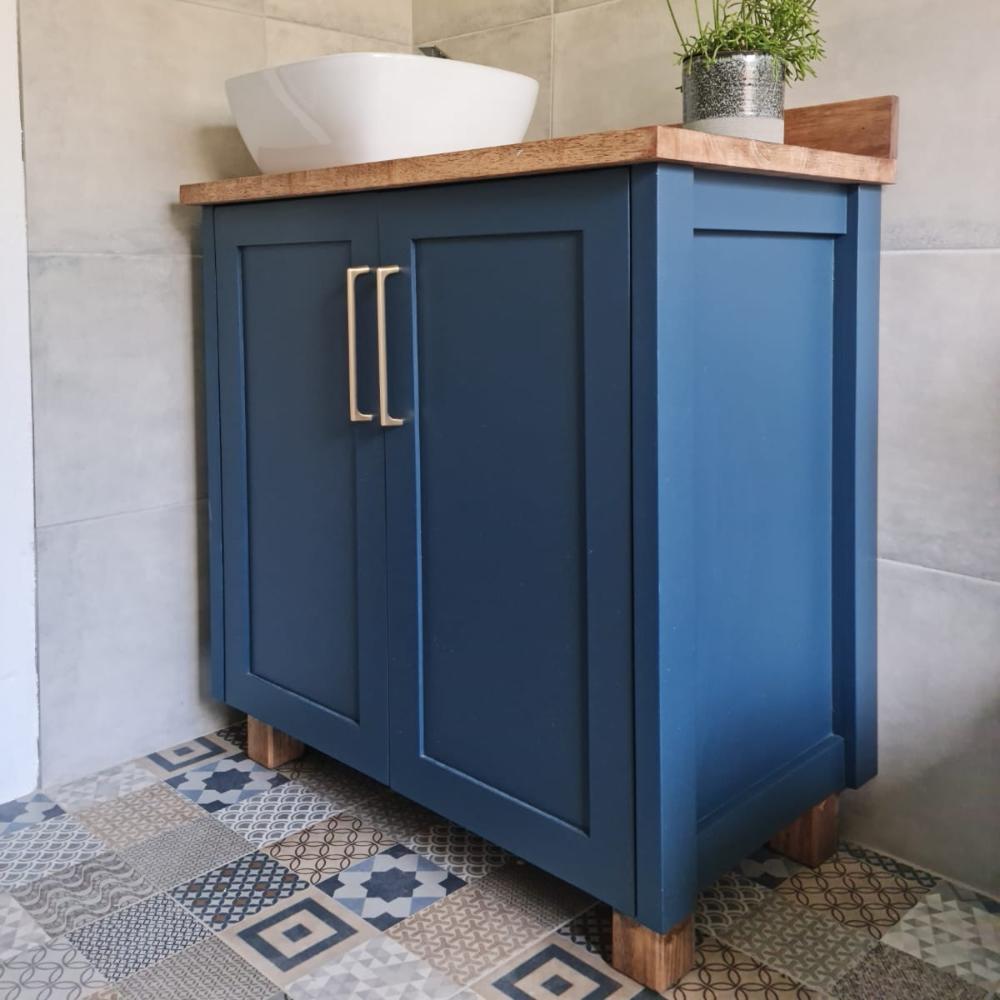 Hampshire-Double-Door-Vanity-Cabinet-01.jpg