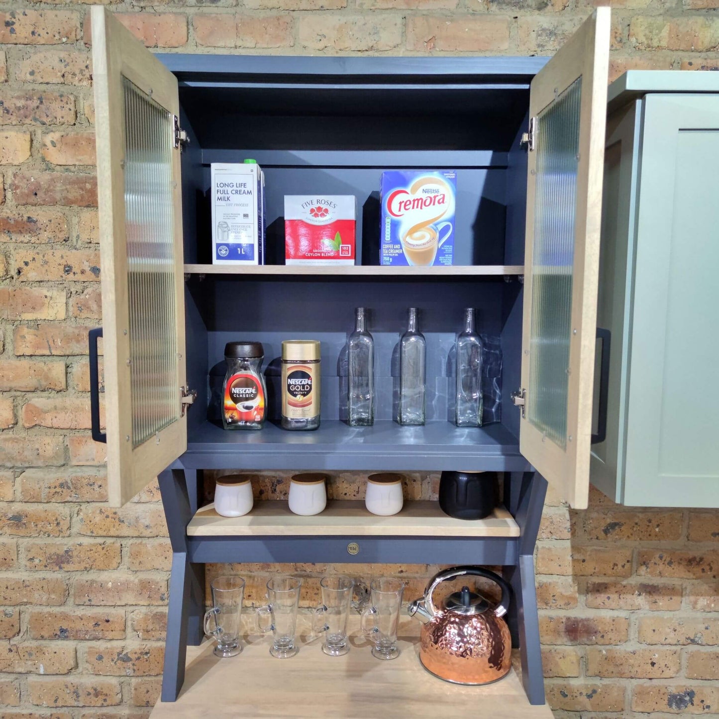 UnviersalCharcoal_SandCoffeeStationWithKCountertop4