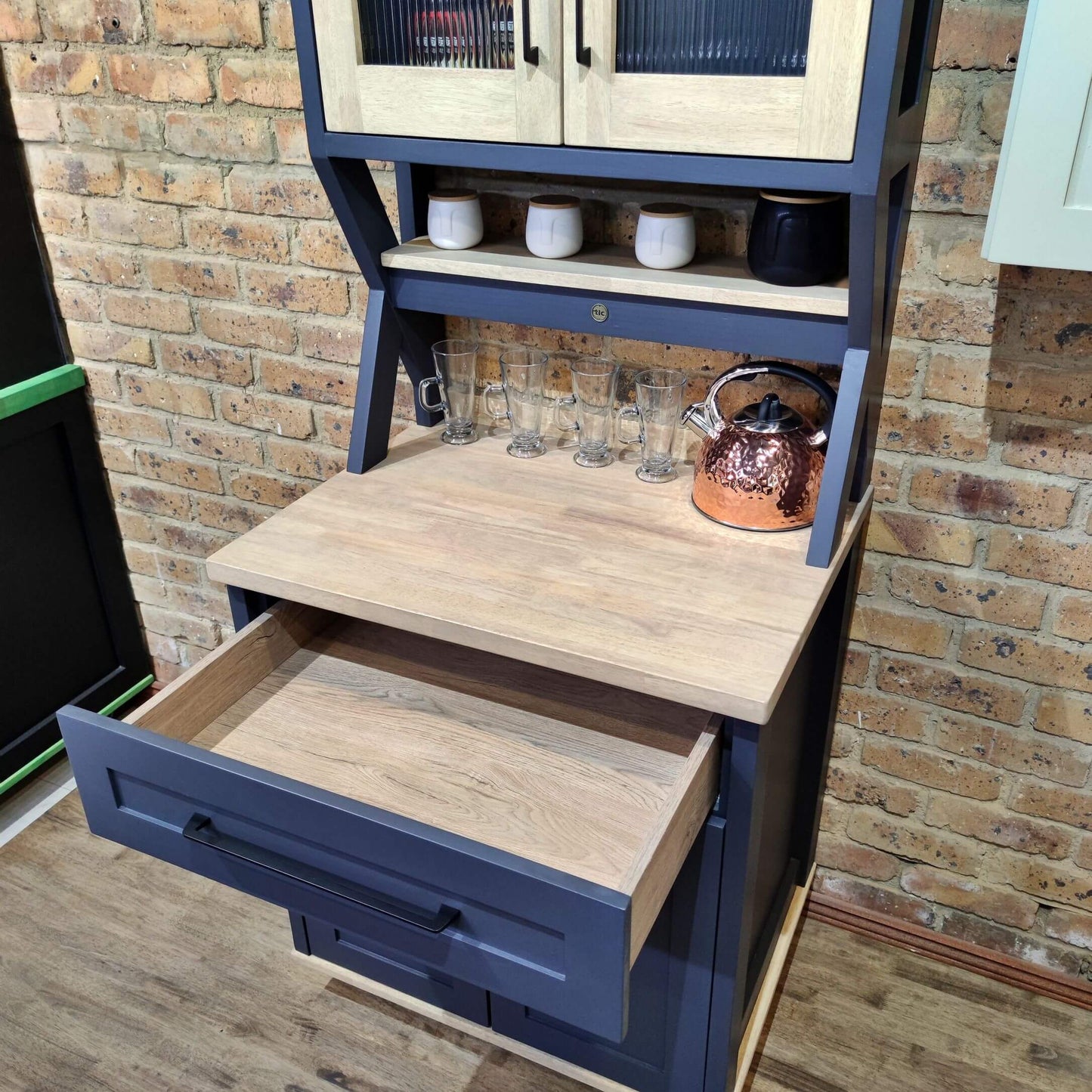 UnviersalCharcoal_SandCoffeeStationWithKCountertop5