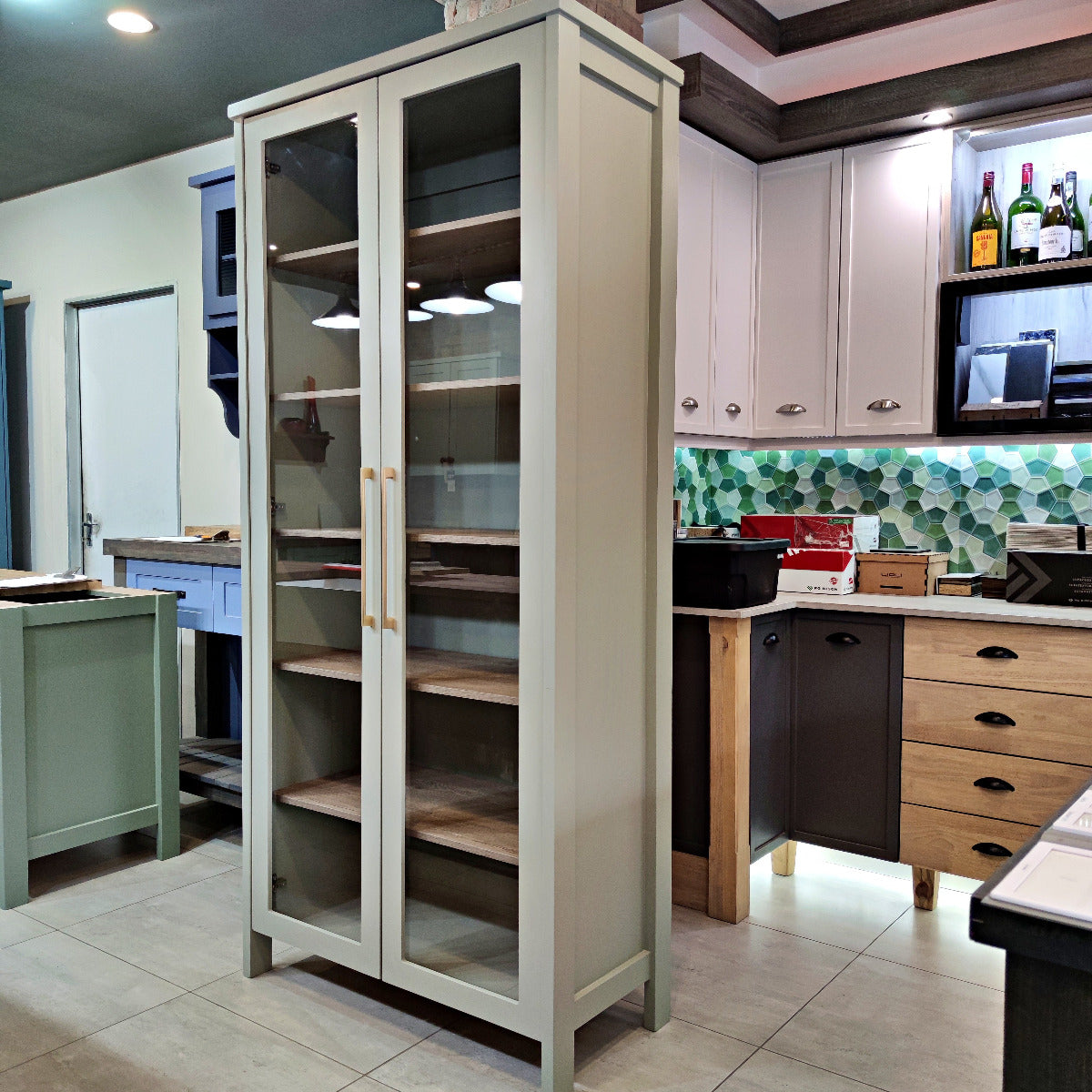 Display-cabinet-2