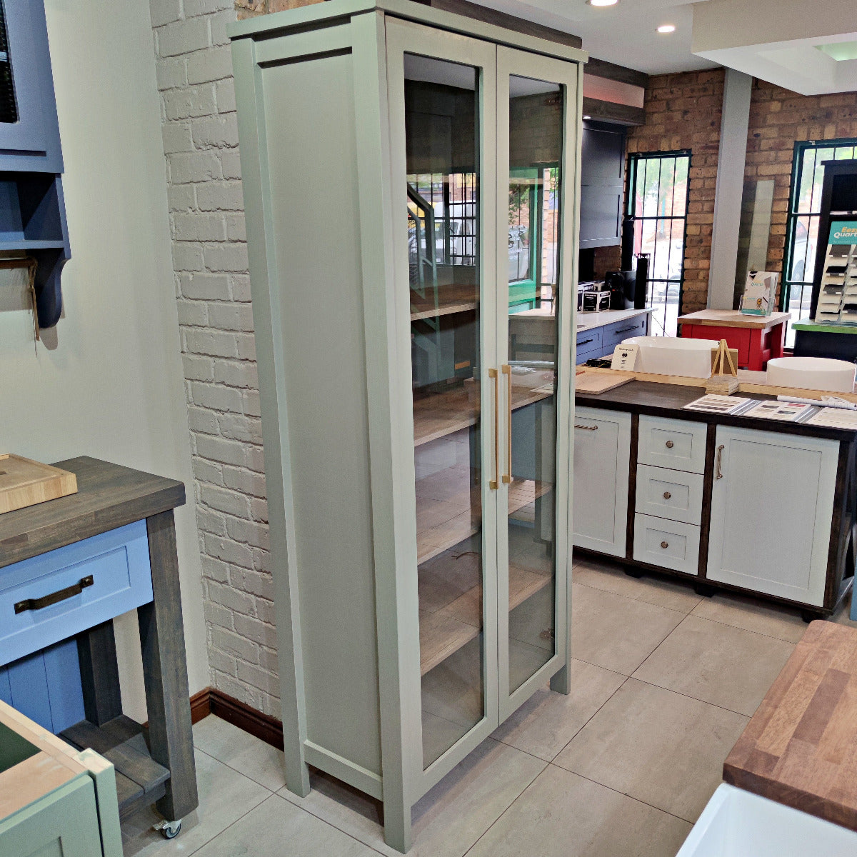 Display-cabinet-2