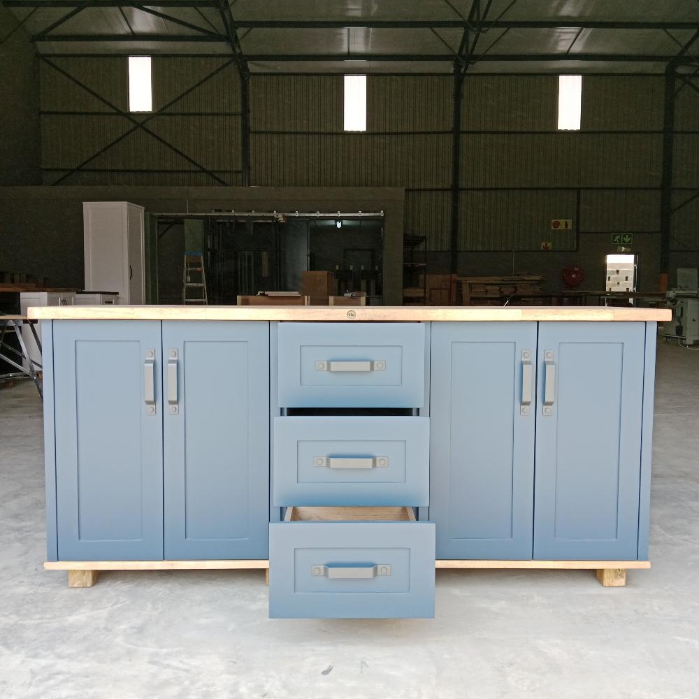 Hampshire-double-bathroom-vanity-2.jpg