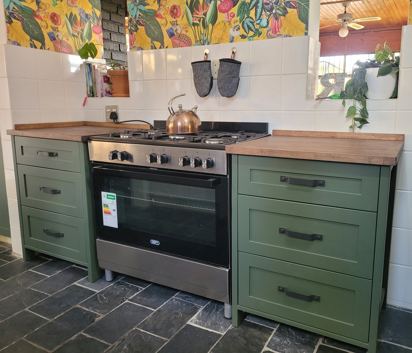 Three Pot Drawer Kitchen Cabinet