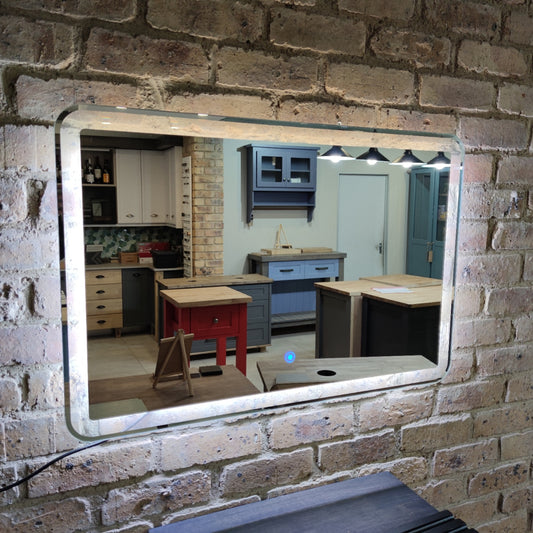 GEM LED Mirror - 900 mm